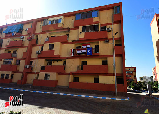 مدبولى يُشدد على أهمية عنصر السلامة الإنشائية للعمارات بمساكن ناصر بالملاحة (1)