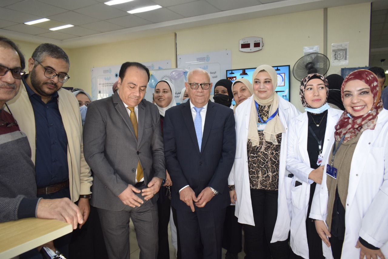 محافظ بورسعيد يدشن حملة التطعيم ضد شلل الأطفال (3)