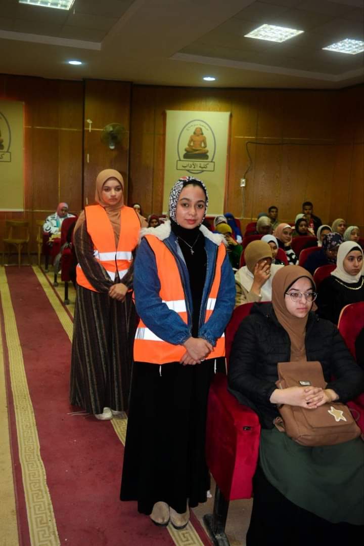 الندوة (1)
