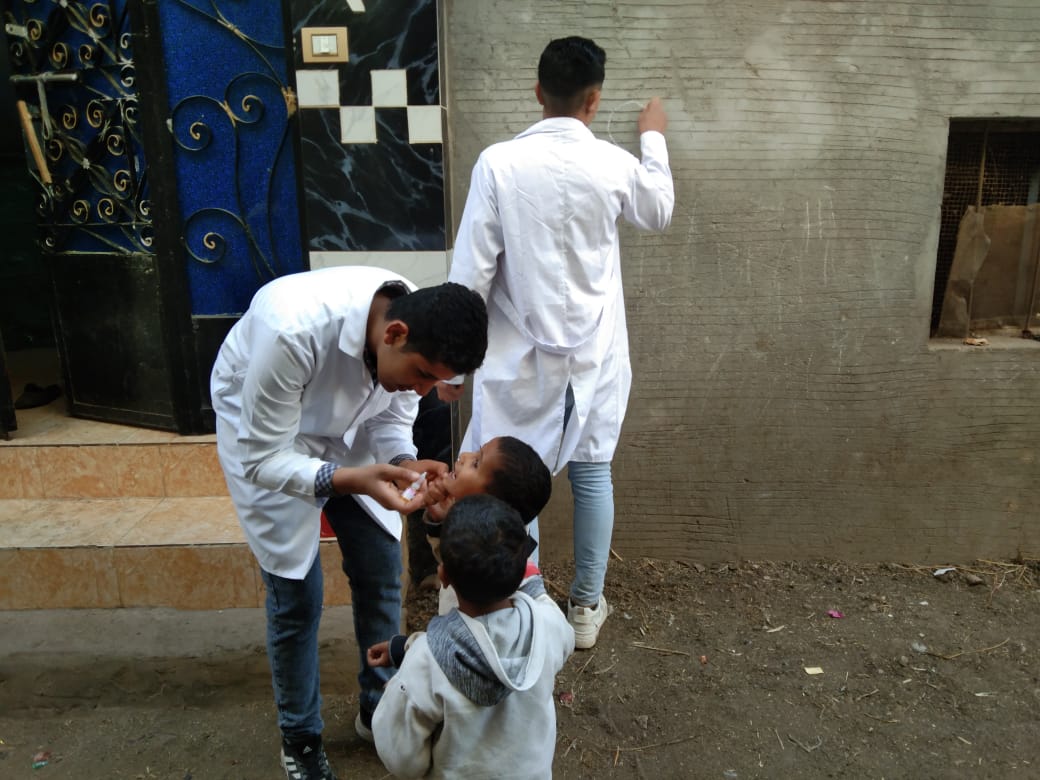 تطعيم الاطفال بالشوارع