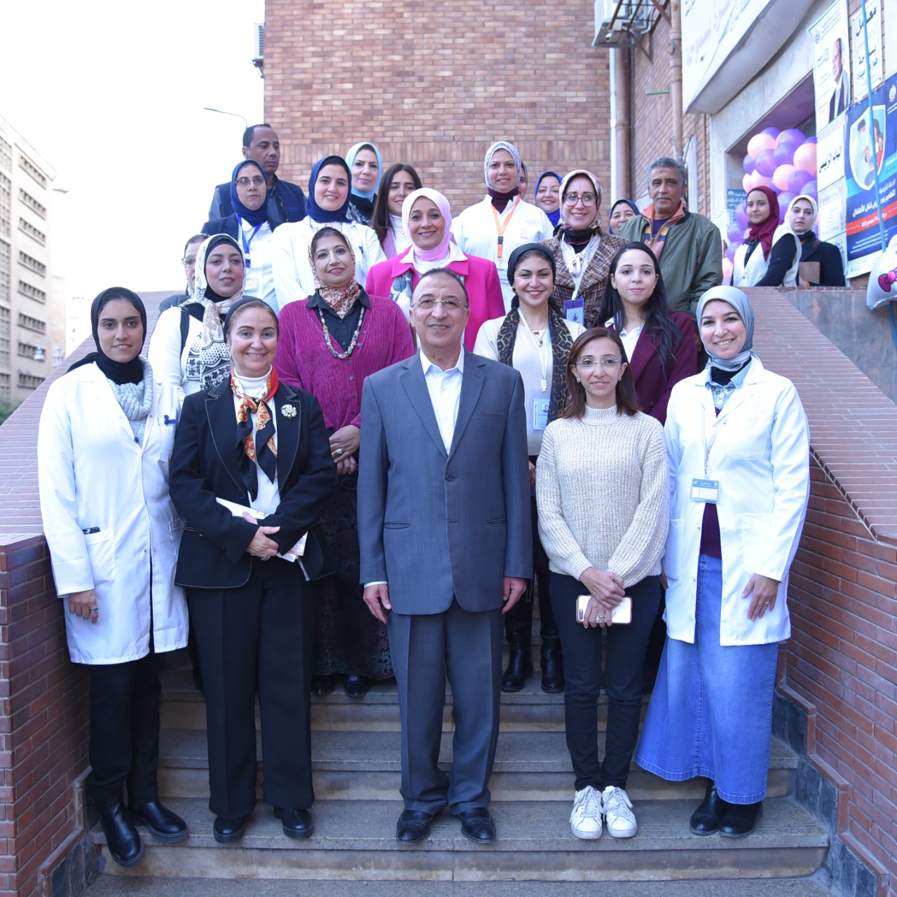 جانب من عمليات التطعيم ضد شلل الأطفال بحضور محافظ الإسكندرية (3)