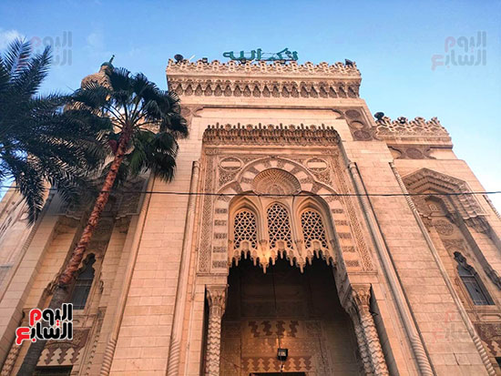 مسجد-المرسي-مزار-الآلاف-من-حول-العالم-(2)