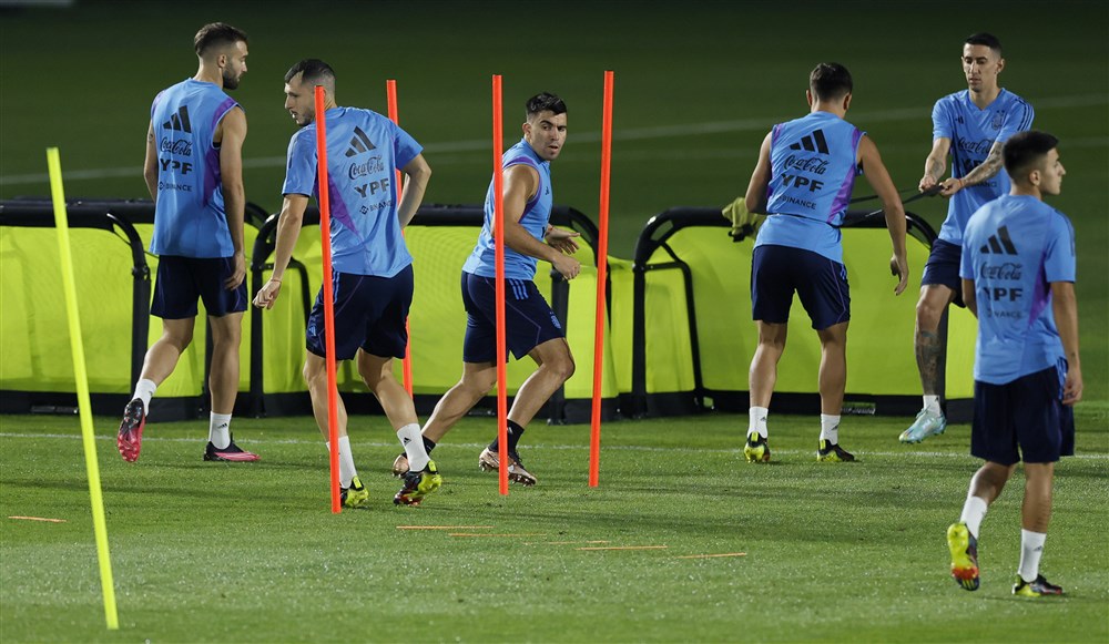 منتخب الأرجنتين (8)