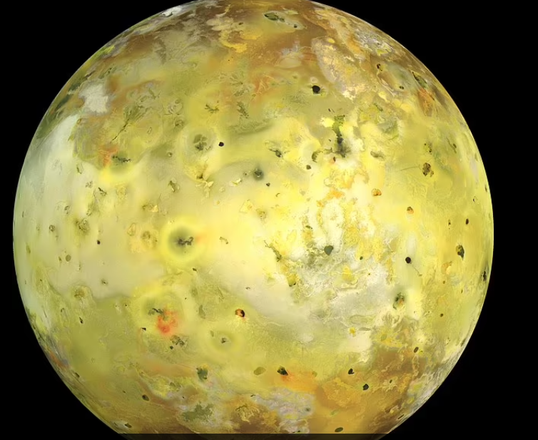 صورة ملونة Io Mach