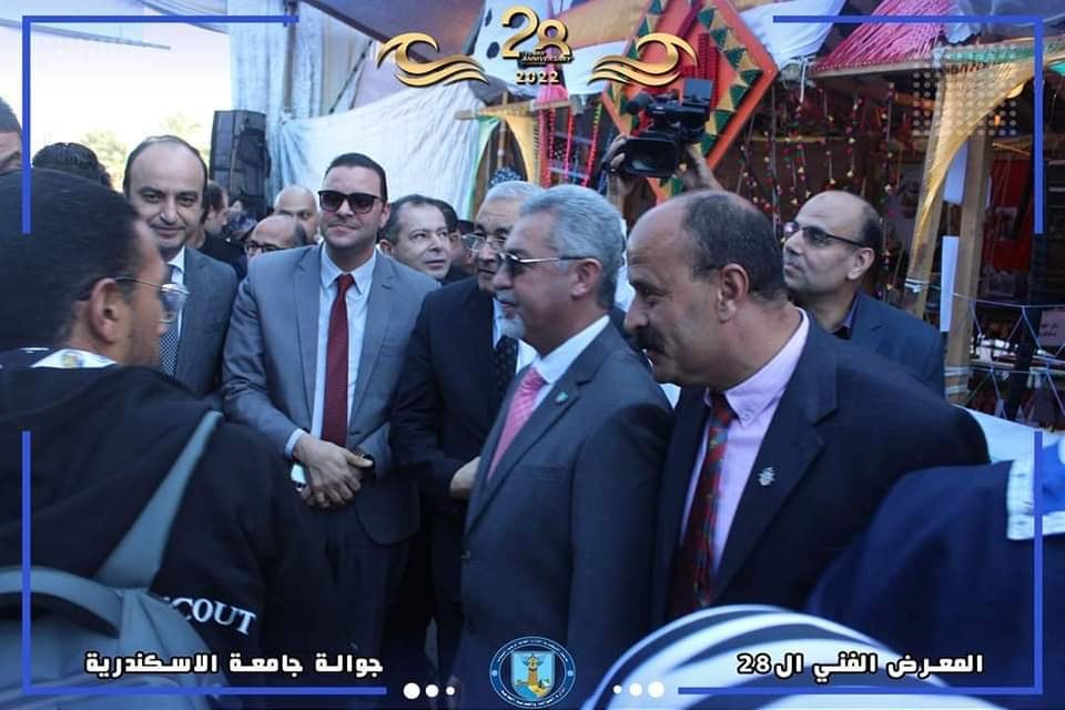 نائب رئيس جامعة الإسكندرية يفتتح المعرض الكشفى ومشروع تنمية مهارات جوالى (2)