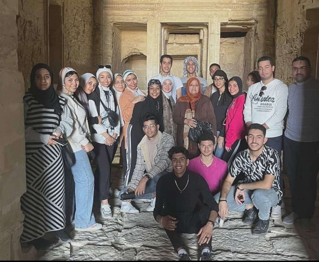 طلاب كلية السياحة بجامعة قناة السويس في زيارة ميدانية لمحافظة الفيوم (3)