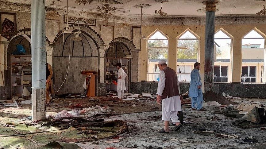 دماء في المسجد