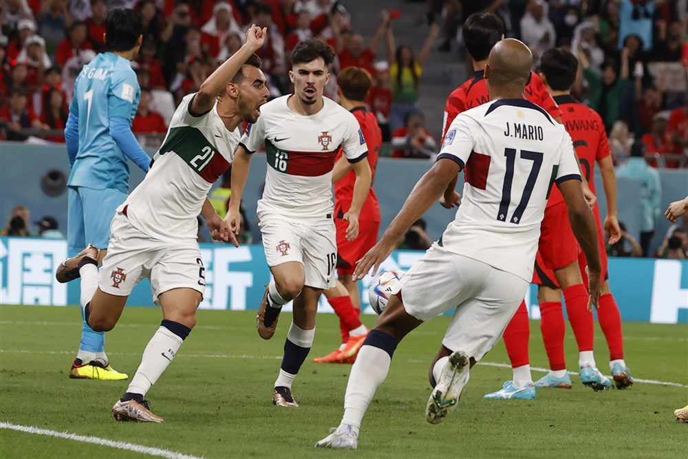 مباراة كوريا الجنوبية ضد البرتغال (17)
