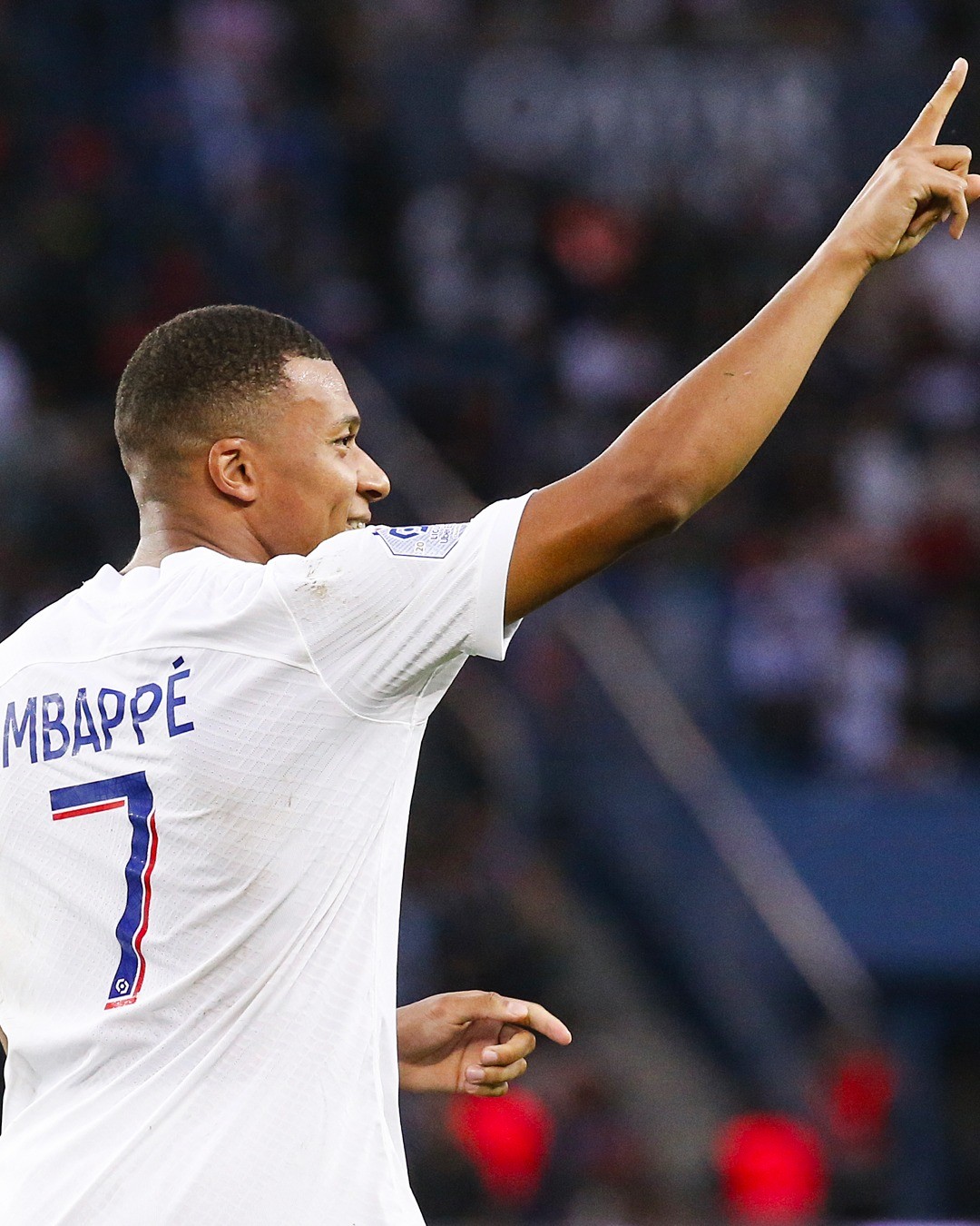 مبابى لاعب باريس سان جيرمان مبابى لاعب باريس سان جيرمان