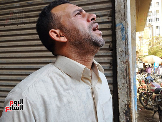 بكاء-محمد-شقيق-القتيل-بعد-الحكم-بإعدام-القاتل