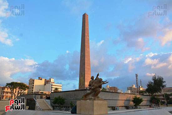 النصب-التذكاري-في-الميدان