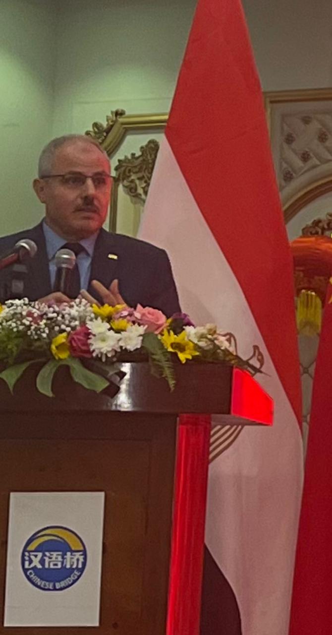رئيس جامعة قناة السويس يُشارك بحفل الربيع الذي نظمته السفارة الصينية بالقاهرة