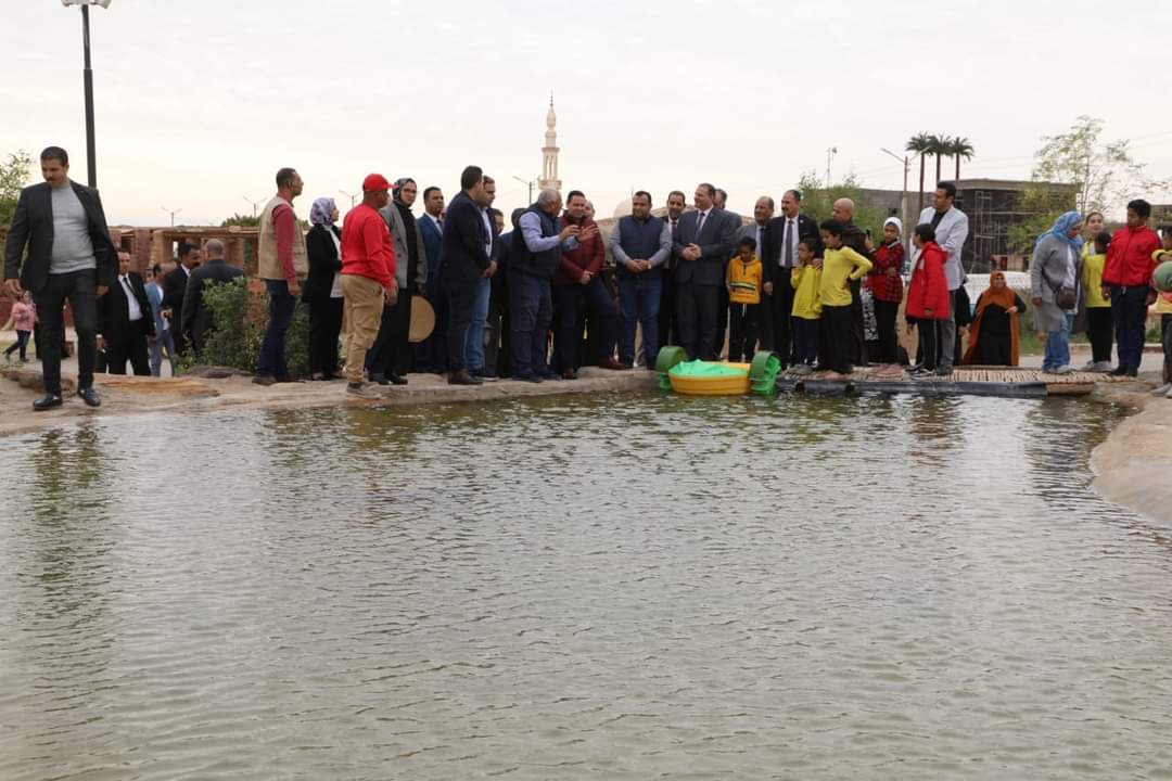 محافظ الوادي الجديد يستقبل أعضاء لجنة الزراعة والري مجلس النواب (16)