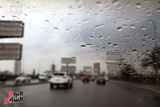 أمطار على مناطق متفرقة بالقاهرة الكبرى (8)