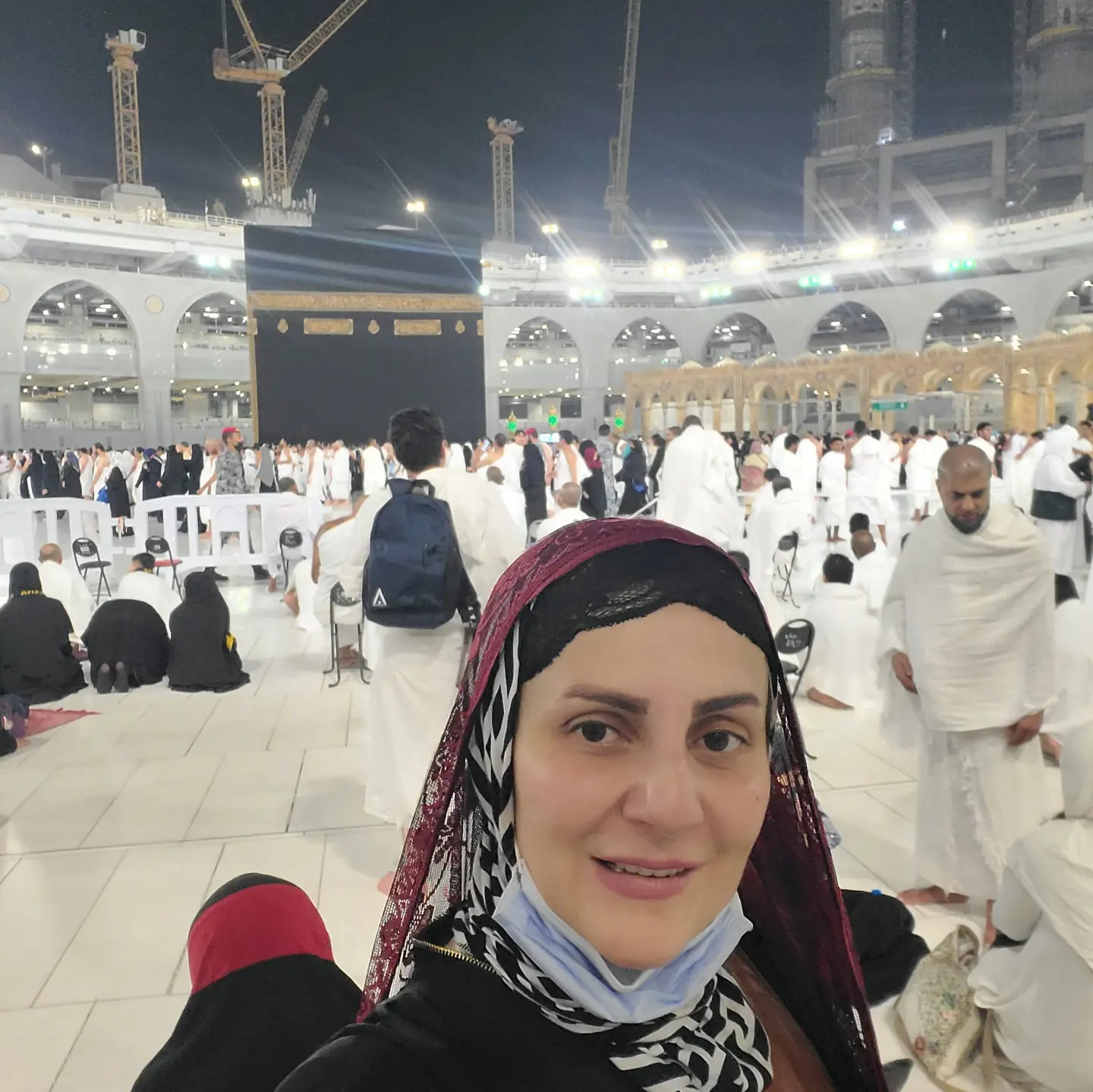 رانيا ياسين في المسجد الحرام