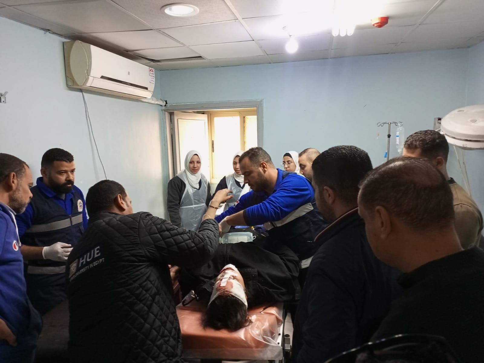  حادث تصادم أتوبيس طلاب الجامعة على طريق جمصه (6)