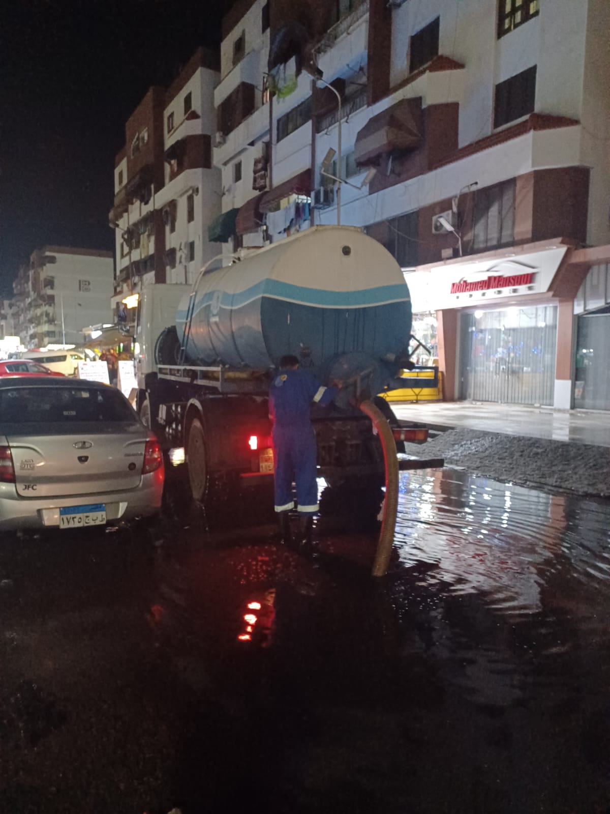 سحب مياه الأمطار ببورسعيد  (2)