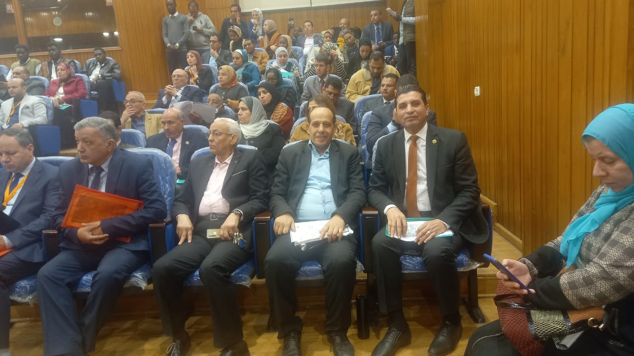 موتمر حوض النيل جامعة القاهة  (2)
