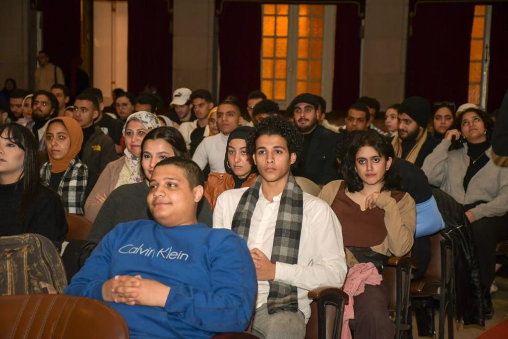 مهرجان المسرح للعروض القصيرة بجامعة القاهرة