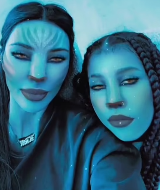 اليوم السابع فن كيم كارداشيان تتحول مع ابنتها نورث لشخصية Avatar بعد تخطيه حاجز المليار