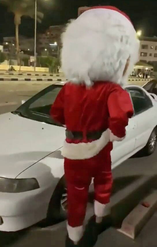 بابا نويل في ميدان المعديات