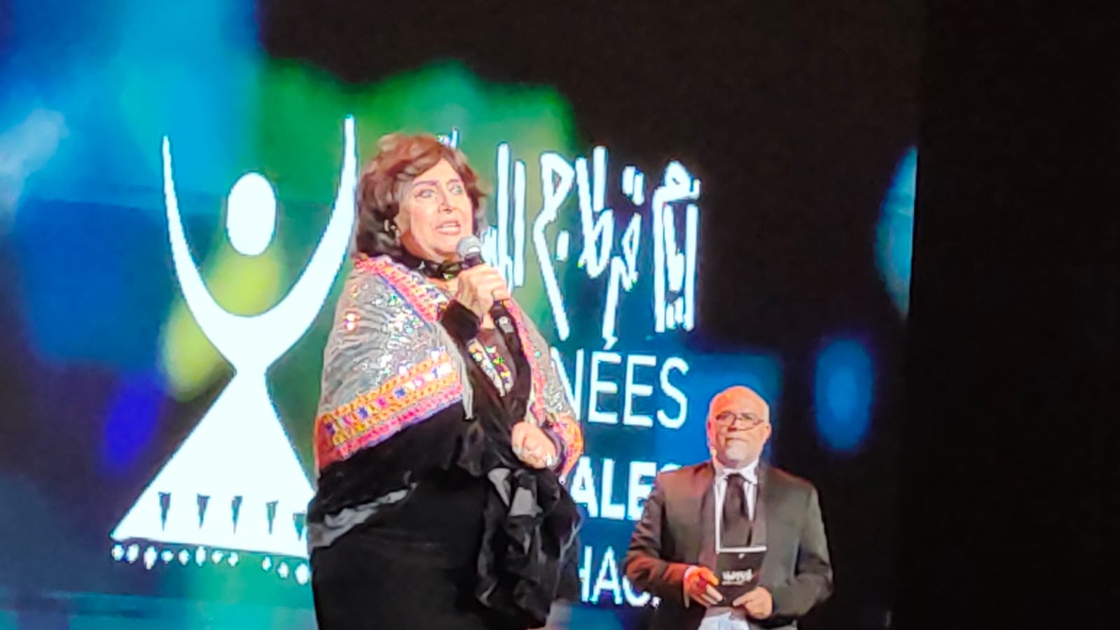 تكريم ايزيس الفن العربي النجمة سهير المرشدي في افتتاح ايام قرطاج المسرحية (6)