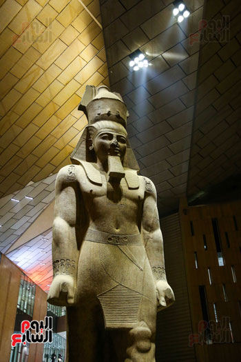تمثال رمسيس الثانى (2)