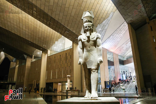 تمثال رمسيس أول من يستقبل زوار المتحف