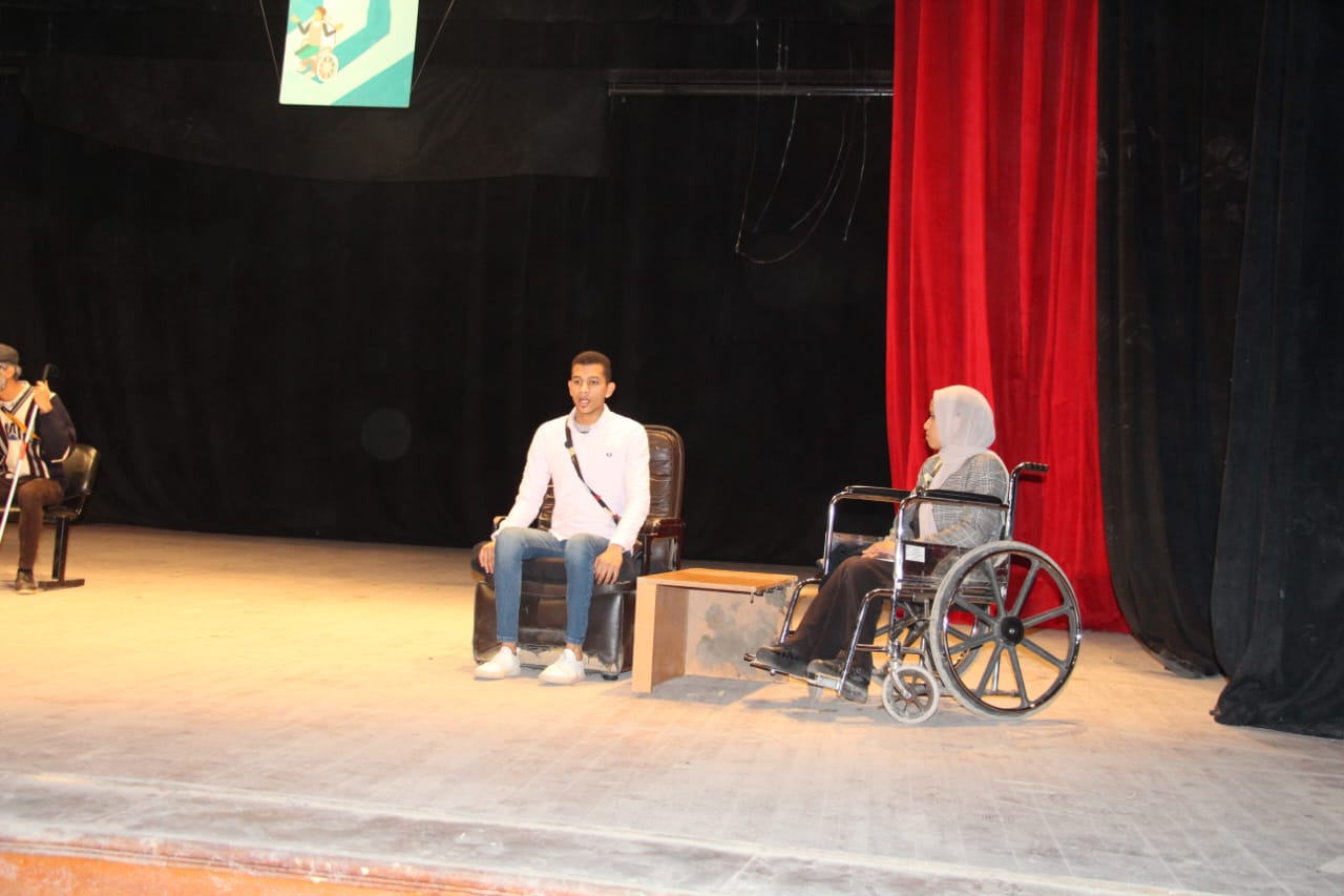 ذوي الهمم يشاركون في عرض التحدي بمسرح ام كلثوم