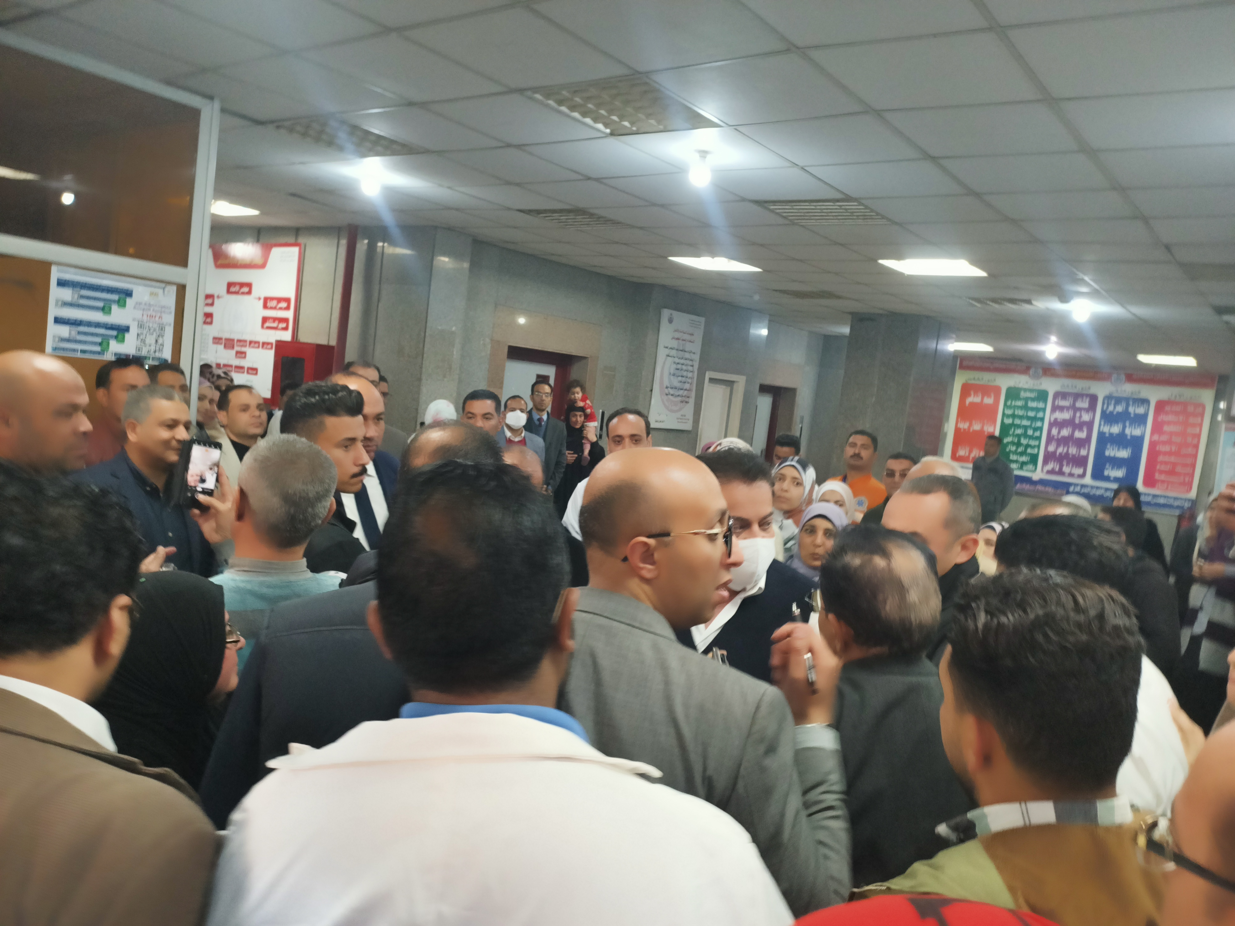 وزير الصحة يتفقد مستشفى سرس الليان ومركز الغسيل الكلوى (5)