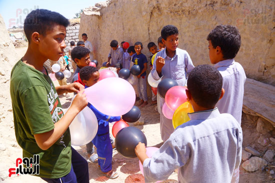 أجواء فرحة العيد مع أطفال سيوة أجواء فرحة العيد مع أطفال سيوة