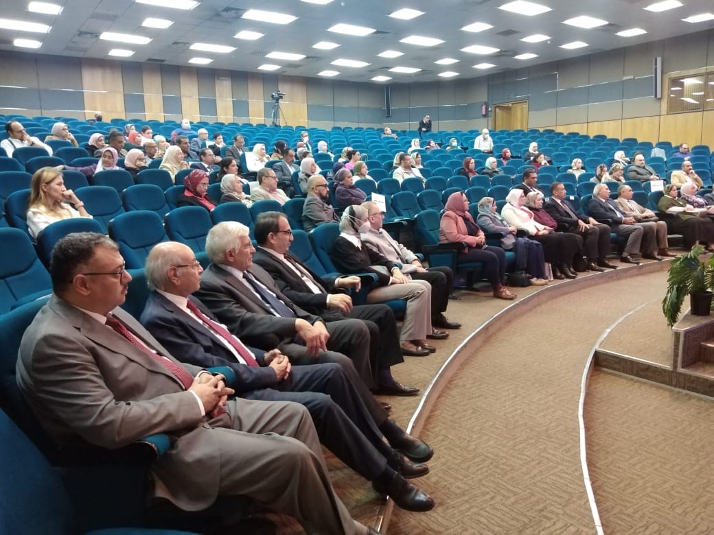 نائب رئيس جامعة الإسكندرية يشهد فعاليات ندوة تعزيز ثقافة الاختراع ونقل التكنولوجية
