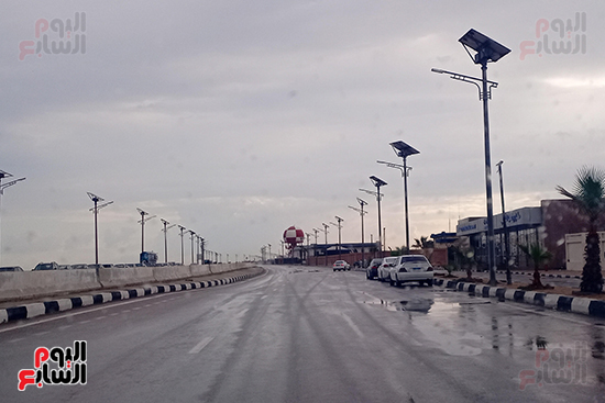 جانب-من-طريق--بورسعيد-دمياط--بعد-هطول-الأمطار