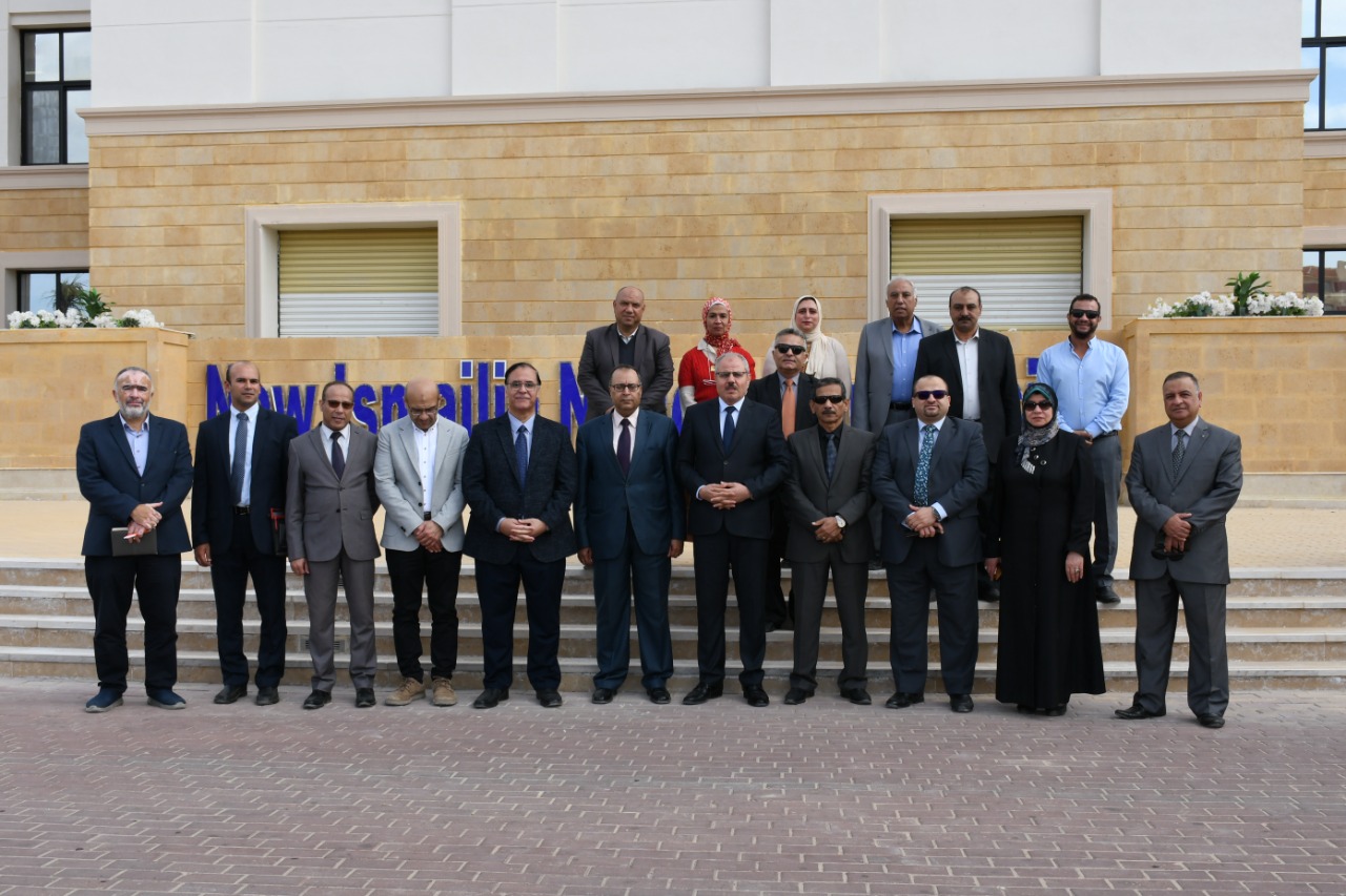 جانب من زيارة لجنة المجلس الأعلى للجامعات لجامعة الإسماعيلية الجديدة الأهلية  (11)
