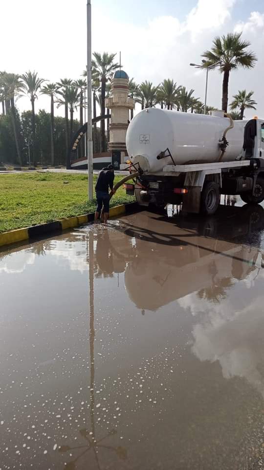 رفع مياه الأمطار من شوارع رأس البر (2)