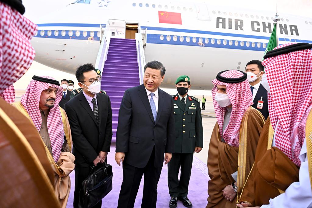 الرئيس الصينى يصل السعودية