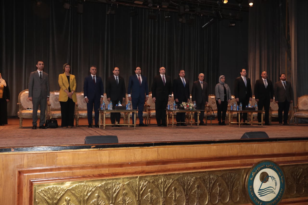 مؤتمر الحوار الوطني بجامعة بنى سويف بحضور المحافظ (3)