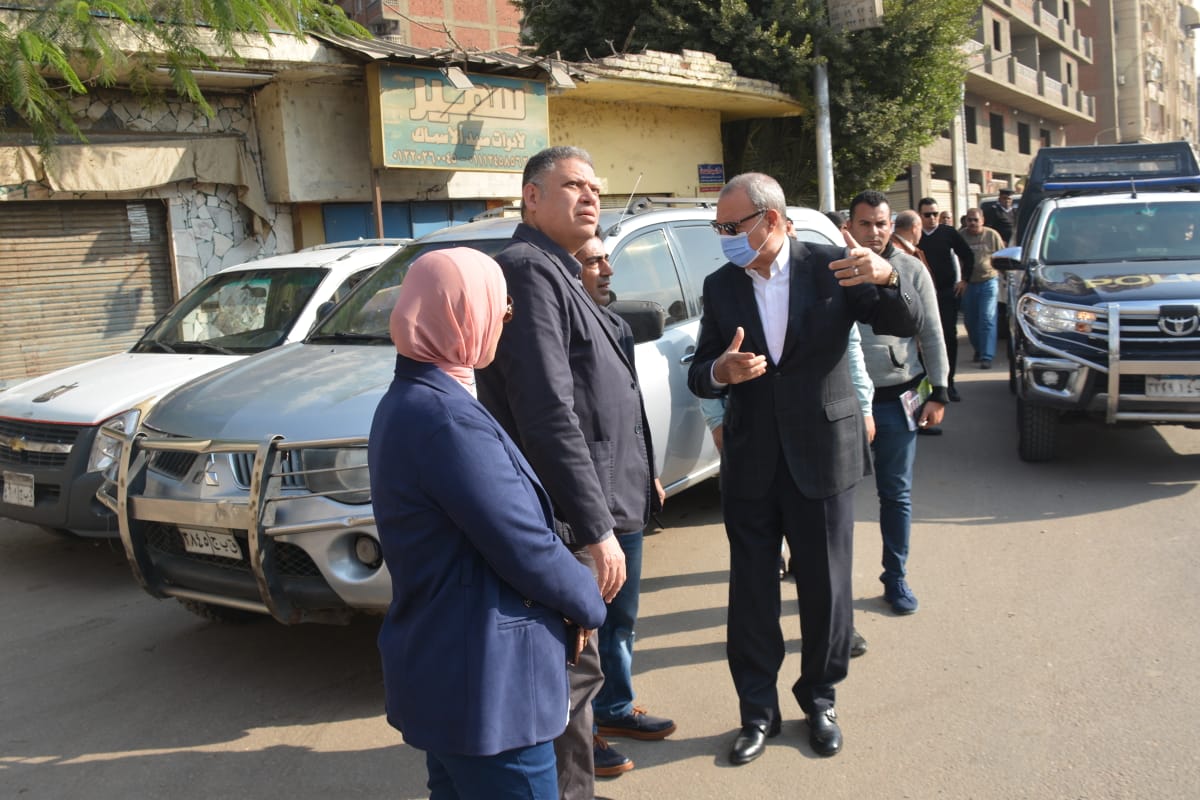 محافظ القليوبية يتفقد المنطقة المحيطة بقصر محمد علي (12)