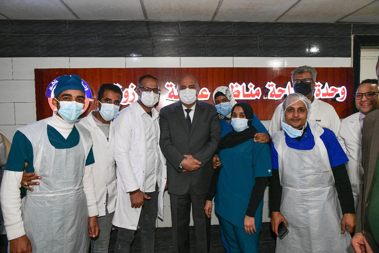 افتتاح أول وحدة مناظير جراحية في مستشفى قنا (5)