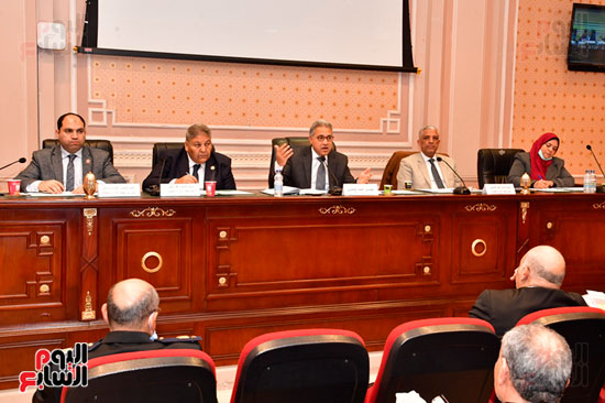 اجتماع لجنة الادارة المحلية برئاسة المهندس أحمد السجيني رئيس لجنة الإدارة المحلية  (1)