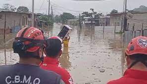 غرق شوارع الاكوادور