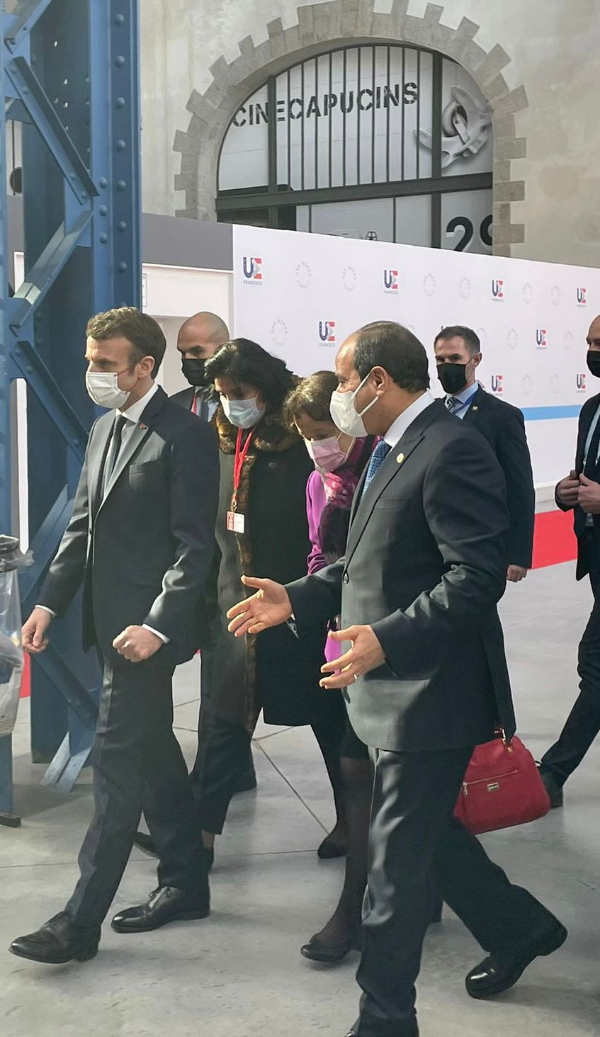 الرئيس عبد الفتاح السيسي في مدينة بريست مع الرئيس الفرنسي إيمانويل ماكرون (2)