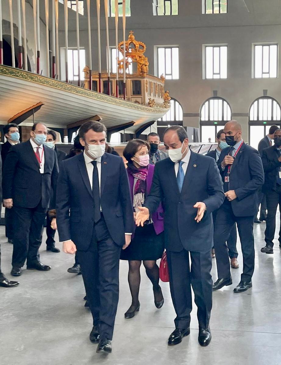 الرئيس عبد الفتاح السيسي في مدينة بريست مع الرئيس الفرنسي إيمانويل ماكرون (1)