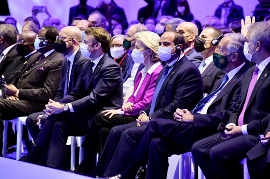 الرئيس السيسى يصل مدينة بريست الفرنسية للمشاركة فى قمة محيط واحد (6)