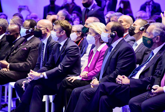 الرئيس السيسى يصل مدينة بريست الفرنسية للمشاركة فى قمة محيط واحد (7)