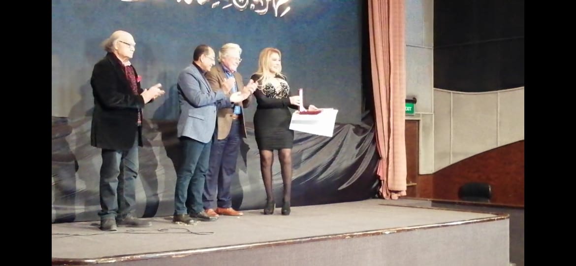 تكريم نادية الجندي وحسين فهمي ومحسن محيي الدين بختام مهرجان جمعية الفيلم (3)