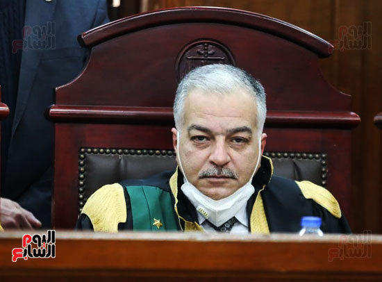 محاكمة رجل الأعمال حسن راتب (4)