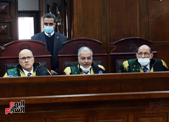 محاكمة رجل الأعمال حسن راتب (9)