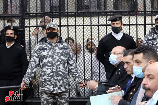 محاكمة رجل الأعمال حسن راتب (14)