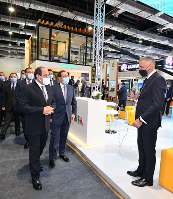 الرئيس السيسى يشهد افتتاح معرض البترول